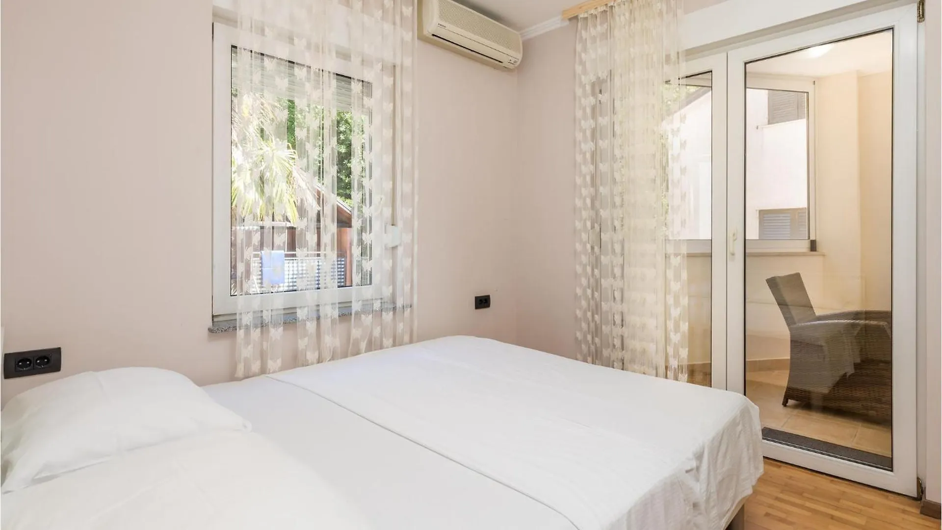 2 Bedroom Pet Friendly Apartment In Opatija Croatia