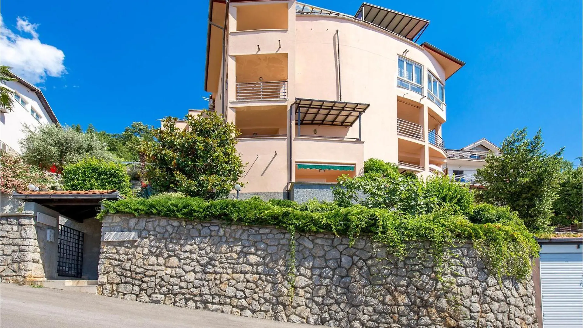 2 Bedroom Pet Friendly Apartment In Opatija Croatia